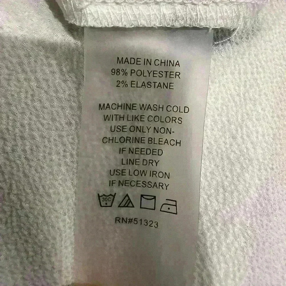 Vince Camuto V-neck sleeveless top. Size S, Fits like a medium. - Picture 8 of 8